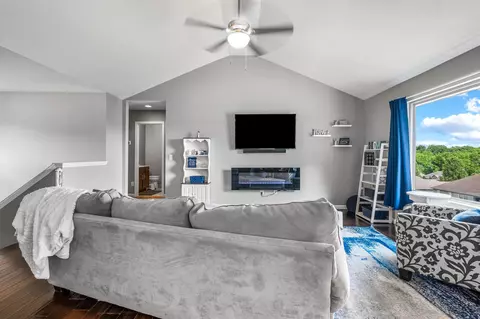 1054 E Lakota St, Nixa, MO 65714 photo 4