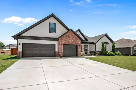 1406 E Hayloft Dr, Ozark, MO 65721 photo 3