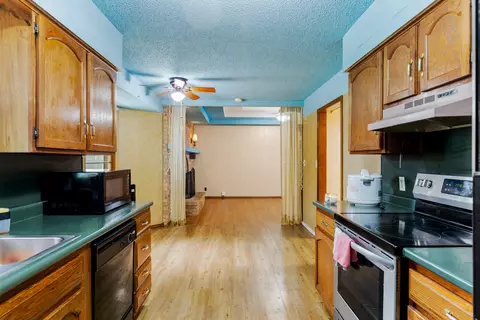 1305 E Richmond St, Springfield, MO 65804 photo 13