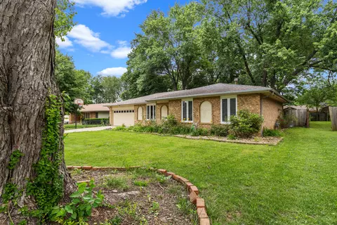 1305 E Richmond St, Springfield, MO 65804 photo 2
