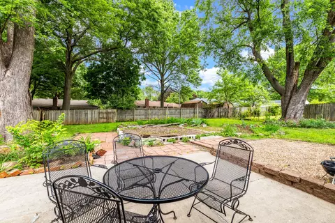 1305 E Richmond St, Springfield, MO 65804 photo 23