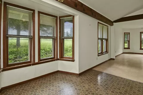 Living - 4541 N Lanier Ln, Springfield, MO 65803 photo 6 of 6