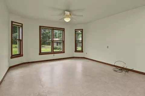 Bedroom - 4541 N Lanier Ln, Springfield, MO 65803 photo 4 of 5