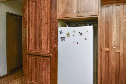 Kitchen - 4541 N Lanier Ln, Springfield, MO 65803 photo 10 of 17