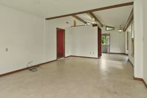 Living - 4541 N Lanier Ln, Springfield, MO 65803 photo 5 of 6