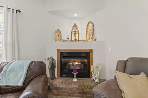 301 Redbud St, Sparta, MO 65753 photo 9