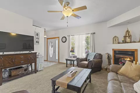 301 Redbud St, Sparta, MO 65753 photo 7