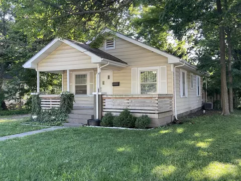 2121 N Delaware Ave, Springfield, MO 65803