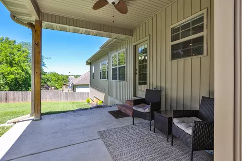 1084 E Daisy Falls Dr, Nixa, MO 65714 photo 38