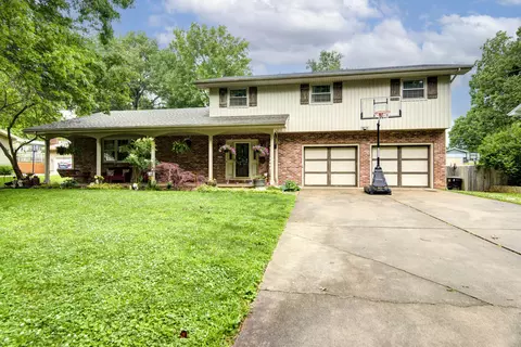 2237 E Rosebrier St, Springfield, MO 65804 photo 1
