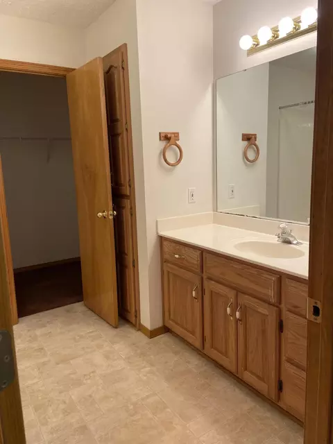 447 S Dexter Ave, Springfield, MO 65802 photo 8