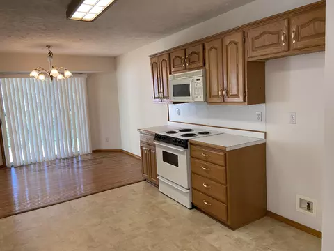 447 S Dexter Ave, Springfield, MO 65802 photo 10