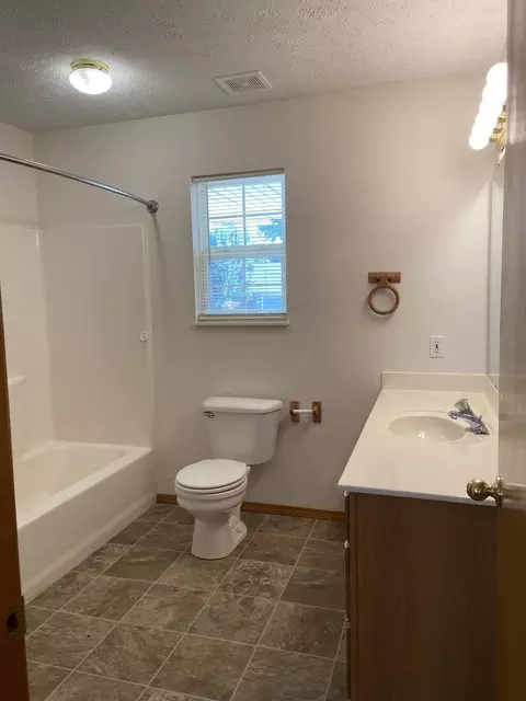 447 S Dexter Ave, Springfield, MO 65802 photo 7