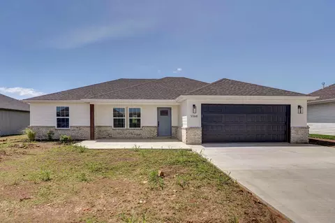 5568 W Mangrove St, Springfield, MO 65802 photo 1