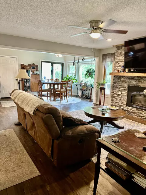 297 Colombo Rd, Ozark, MO 65721 photo 11