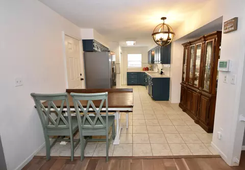 2460 S Virginia Ave, Springfield, MO 65807 photo 11