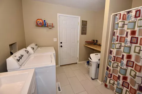 2460 S Virginia Ave, Springfield, MO 65807 photo 25