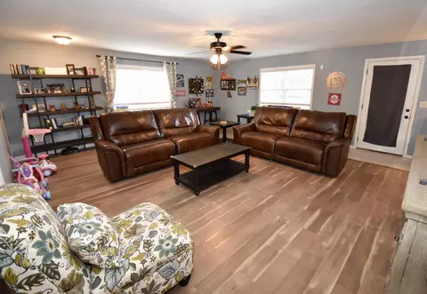 2460 S Virginia Ave, Springfield, MO 65807 photo 14