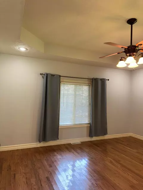 4115 E Linwood St, Springfield, MO 65809 photo 29