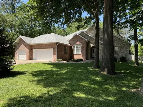 4115 E Linwood St, Springfield, MO 65809 photo 3