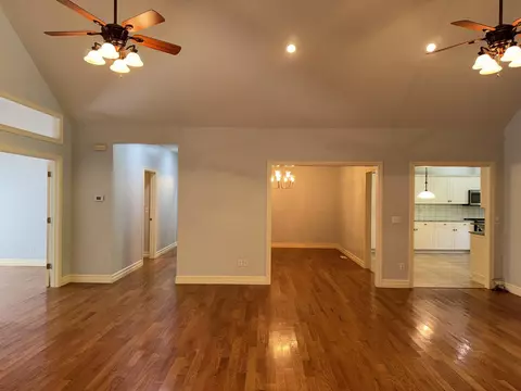 4115 E Linwood St, Springfield, MO 65809 photo 8