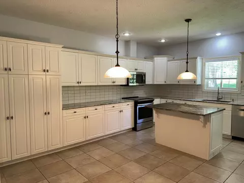 4115 E Linwood St, Springfield, MO 65809 photo 18