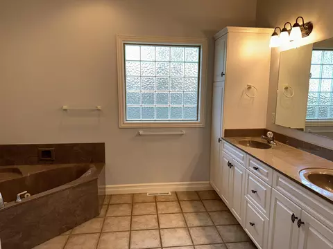 4115 E Linwood St, Springfield, MO 65809 photo 36