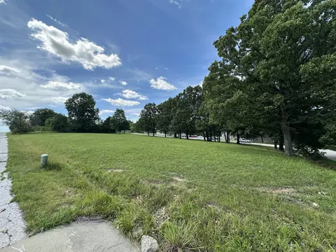 000 E Dallas St, Buffalo, MO 65622