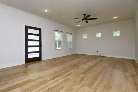 2020 S Valley Road Ave, Springfield, MO 65804 photo 9