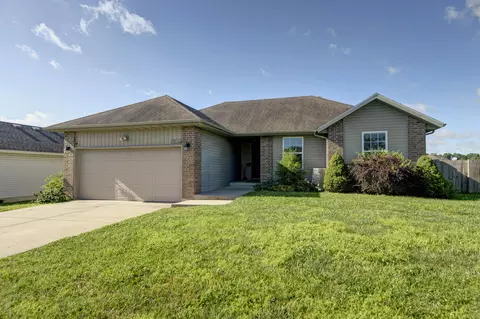 2528 W Cedar Creek Dr, Springfield, MO 65803 photo 3