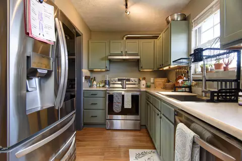 2528 W Cedar Creek Dr, Springfield, MO 65803 photo 9