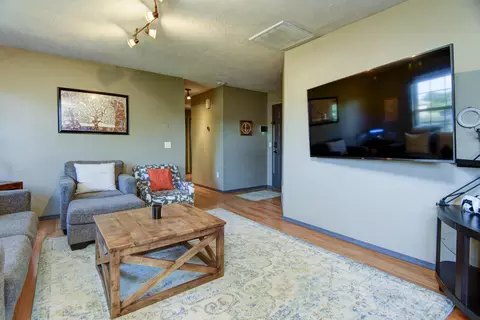 2528 W Cedar Creek Dr, Springfield, MO 65803 photo 13