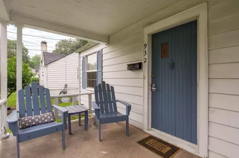 932 S Weaver Ave, Springfield, MO 65806 photo 2