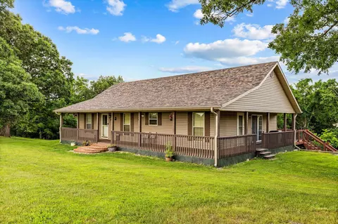 910 Highlands Dr, Spokane, MO 65754 photo 3