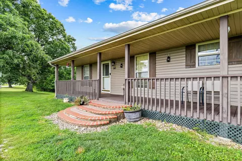 910 Highlands Dr, Spokane, MO 65754 photo 2