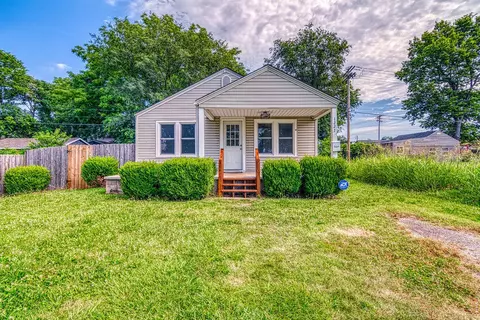 1227 E Blaine St, Springfield, MO 65803