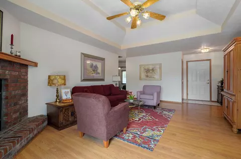 1408 W Deerfield St, Springfield, MO 65807 photo 7