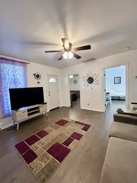 1825 W Chestnut St, Springfield, MO 65802 photo 5