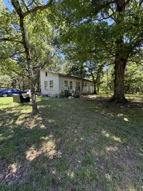 66 Englewood Dr, Tecumseh, MO 65760 photo 2