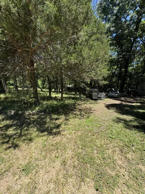 66 Englewood Dr, Tecumseh, MO 65760 photo 8