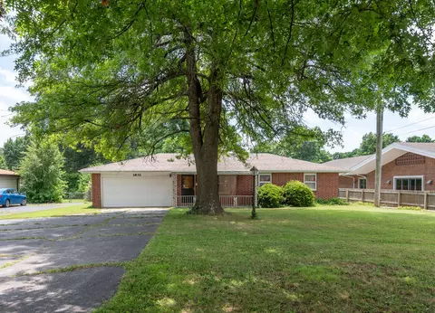 1932 E Seminole St, Springfield, MO 65804 photo 1
