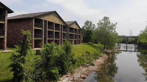 405 Veterans Blvd #5, Branson, MO 65616 photo 2