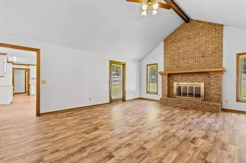 4101 E Linwood St, Springfield, MO 65809 photo 9