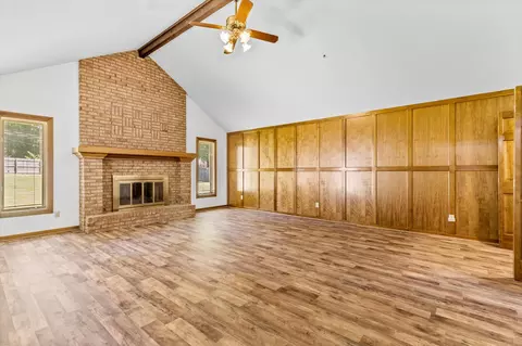 4101 E Linwood St, Springfield, MO 65809 photo 8
