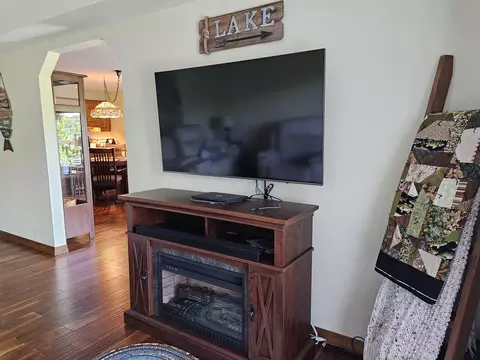 Living - 150 Sunken Forest Dr #207, Forsyth, MO 65653 photo 5 of 6