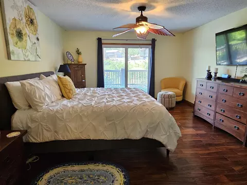 Bedroom - 150 Sunken Forest Dr #207, Forsyth, MO 65653 photo 4 of 6