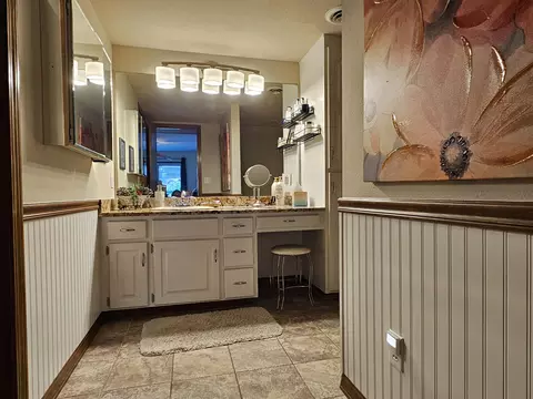 Bath - 150 Sunken Forest Dr #207, Forsyth, MO 65653 photo 2 of 11