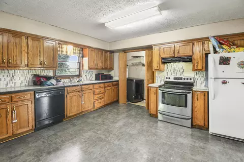 1216 W Edgewood St, Springfield, MO 65807 photo 16