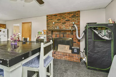 1216 W Edgewood St, Springfield, MO 65807 photo 17
