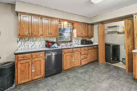 1216 W Edgewood St, Springfield, MO 65807 photo 12